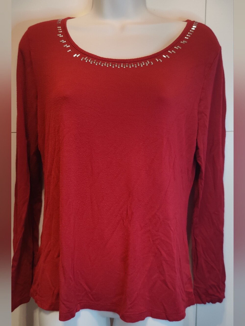 Ellen Tracy Red Embellished Scoop Neck Long Sleeve Top Size M